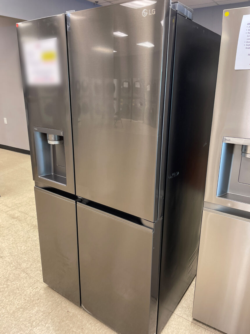 27 cu. ft. SideBySide DoorinDoor® Refrigerator with Craft Ice